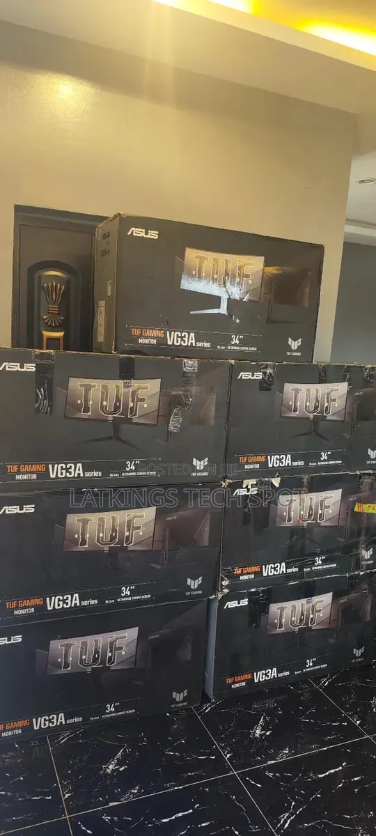 ASUS 34 Ultra-Wide 3440*1440 180hz · Photo 1