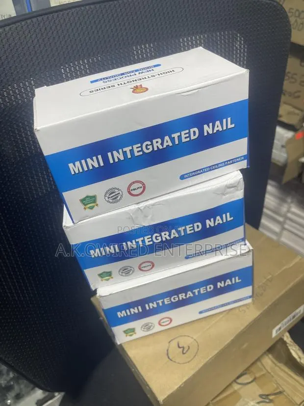 Top Notch 42mm Nails for Nail Gun 150pcs in a Box · Photo 2