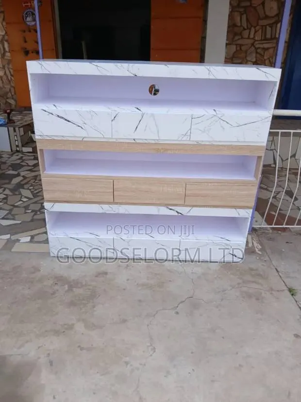 Tv Stand With Free Delivery · Photo 1