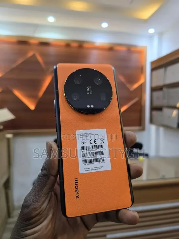 Xiaomi 13 Ultra 512 GB Orange · Photo 1