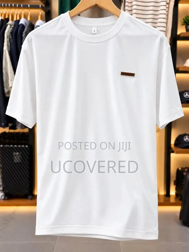 Crewneck Short-Sleeve T-Shirt · Photo 1