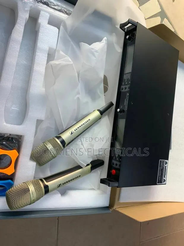 Cordless Microphone · Photo 1