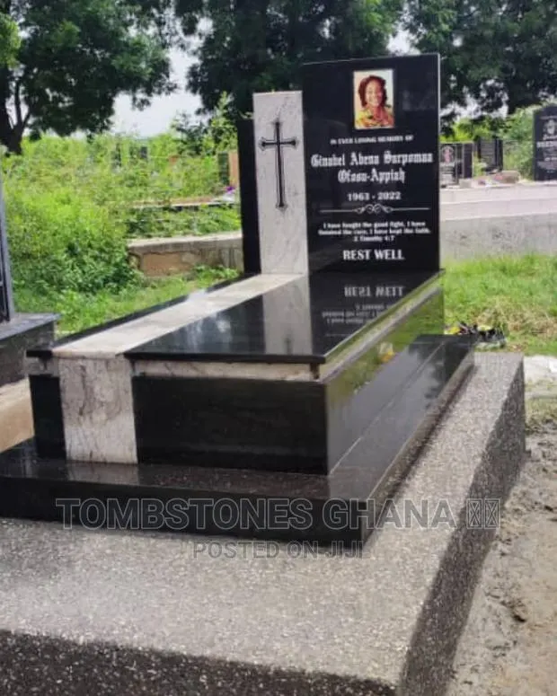 Tombstone Done at Akosombo · Photo 1