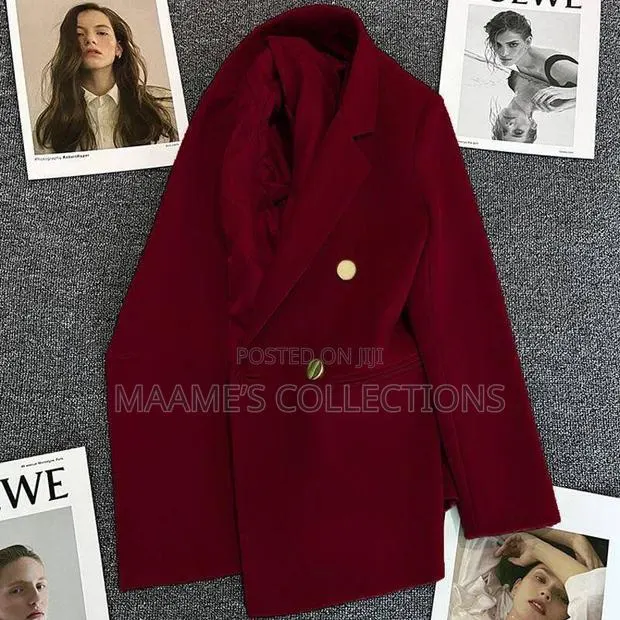 Elegant Women’s Double-Breasted Blazer Jacket · Photo 1