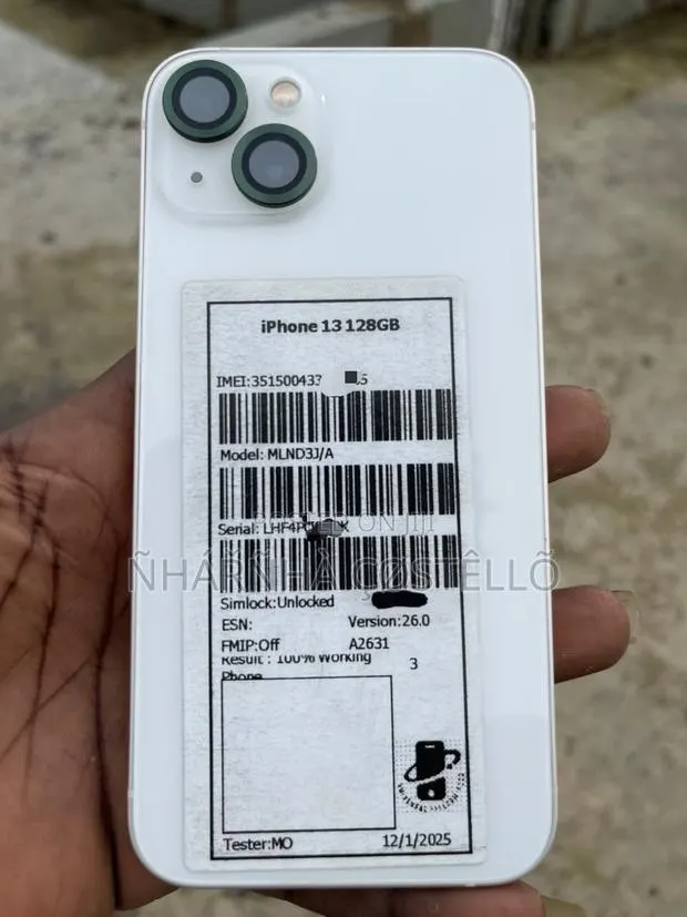Apple iPhone 13 128 GB White · Photo 1