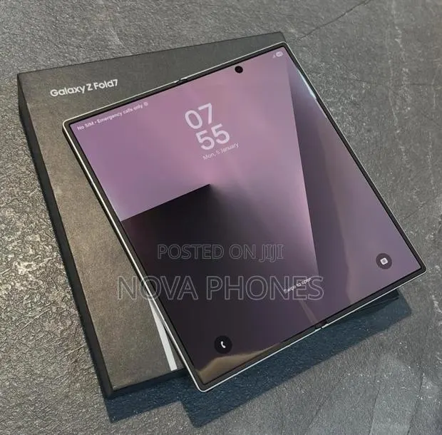 New Samsung Galaxy Z Fold7 256 GB Black · Photo 1