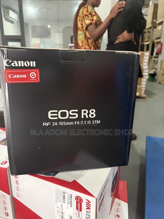 Canon Eos R8 Mirrorless Camera With 24-105 STM Lens · Photo 1