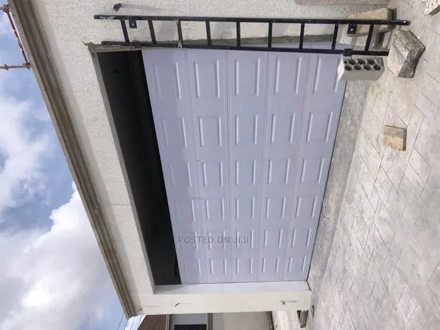 Automated Garage Door Double Cars 16ft*8ft · Photo 1