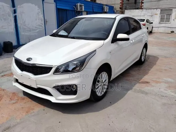 Kia K3 Comfort 2018 White · Photo 1