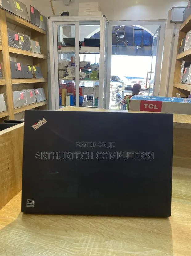 Laptop Lenovo ThinkPad T470s 20GB Intel Core i7 SSD 256GB · Photo 1