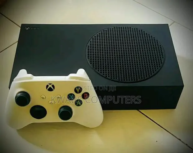 Xbox Series S With 15games · Photo 1