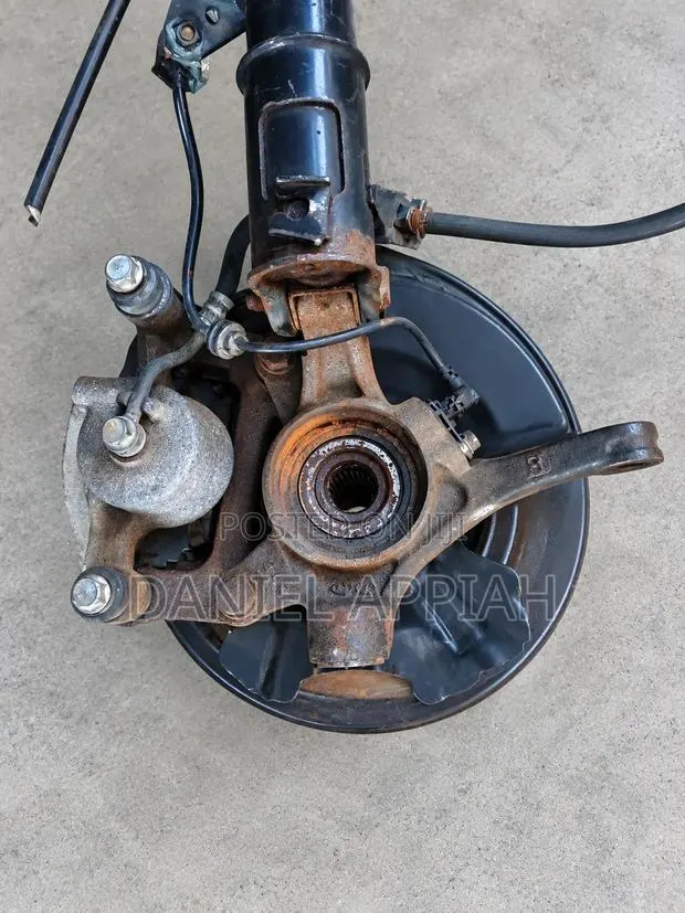 Hyundai Accent( 2012 - 2017 ) Front Hub · Photo 1