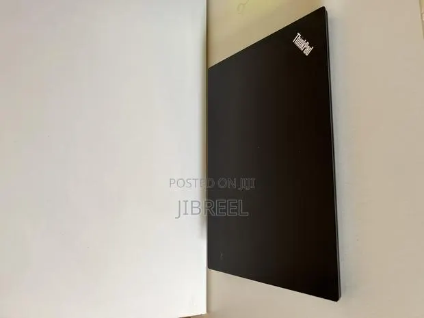 Laptop Lenovo ThinkPad E580 8GB Intel Core i5 SSD 256GB · Photo 1