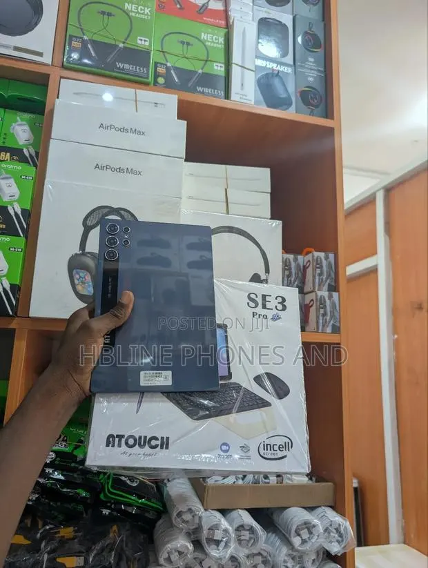 New Atouch SE2 Pro 512 GB Black · Photo 1