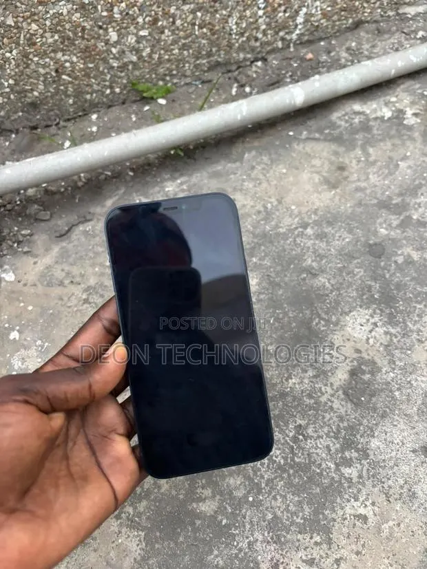 Apple iPhone 12 128 GB Blue · Photo 1