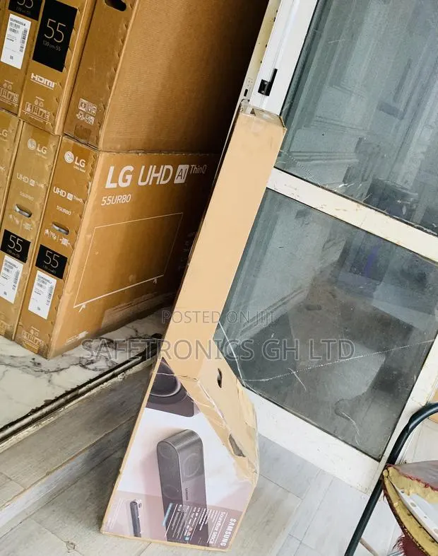 Energy and Cost Saving ^ S80CB Samsung 3.1.2ch 330W Soundbar · Photo 1