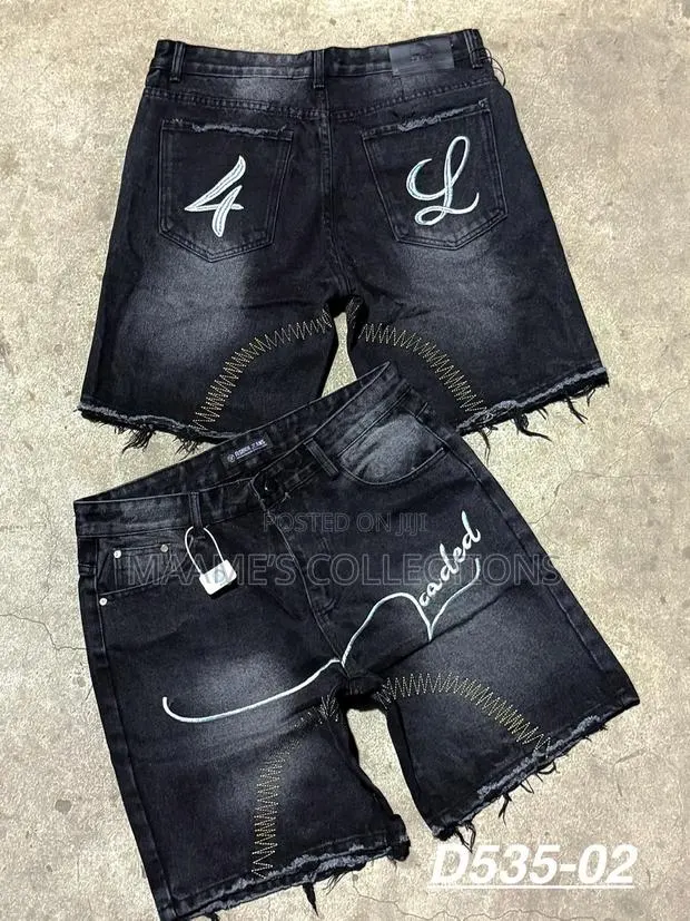 Men’s Stylish Graphic Denim Shorts · Photo 1