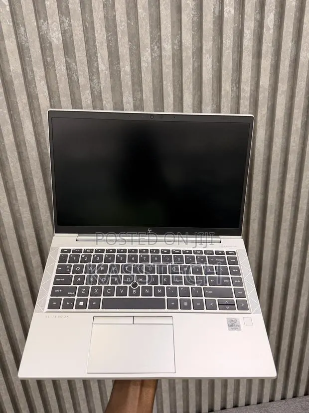 Laptop HP EliteBook 840 G7 8GB Intel Core i5 SSD 256GB · Photo 1