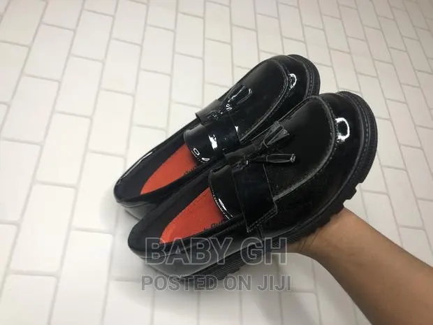 Girls Hushpuppies School Shoes · Photo 1