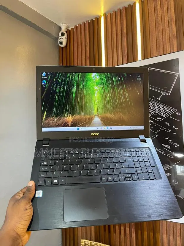 Laptop Acer Aspire 3 A315-51 4GB Intel Core i3 SSD 128GB · Photo 1