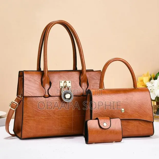 Ladies Bags · Photo 1