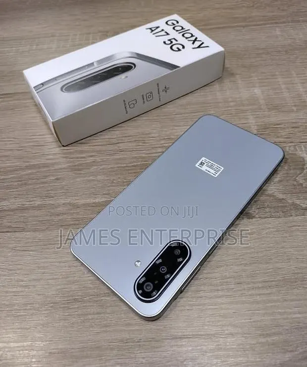 New Samsung Galaxy A17 5G 256 GB Silver · Photo 1
