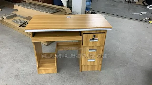 Computer Desks · Photo 1
