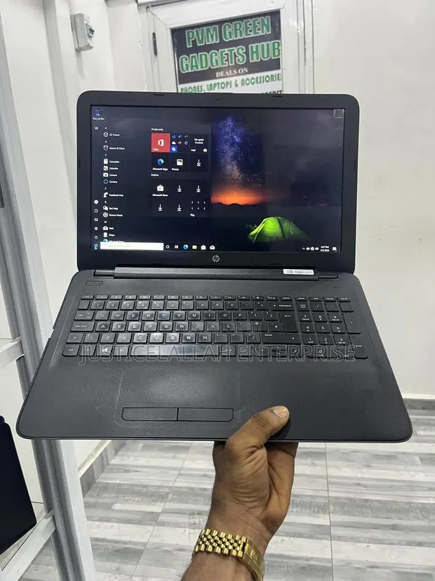 Laptop HP 250 G4 8GB Intel Core i3 HDD 500GB · Photo 1