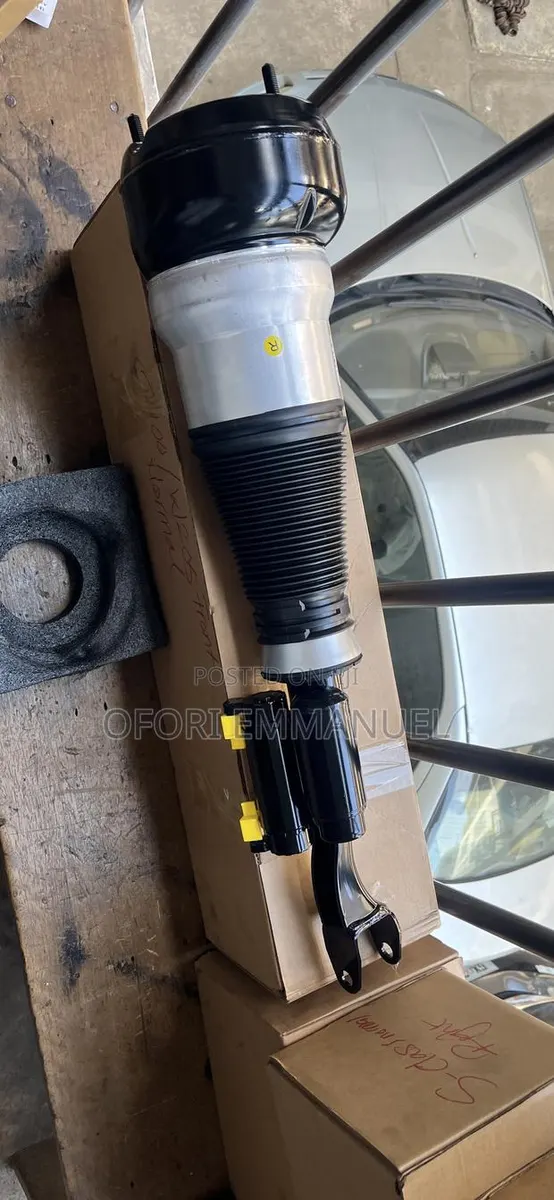 Benz S Class /S500/S600/S650 4matic Front Shocks 13-2020 · Photo 1
