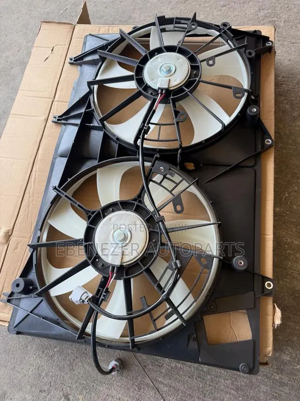 Toyota Highlander Radiator Fan 2008 2009 2010 2011 2012 2013 · Photo 1