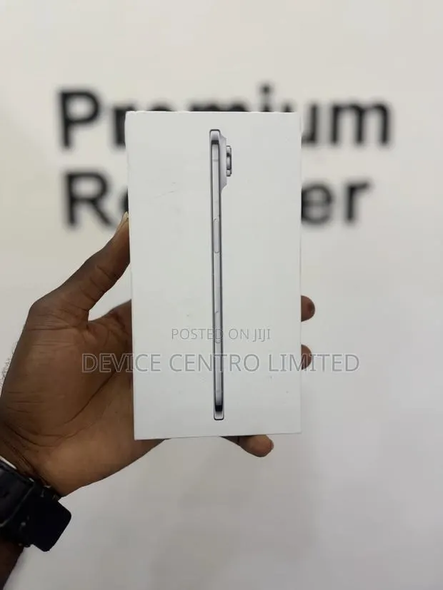 New Apple iPhone Air 256 GB Silver