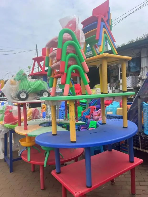 Kids and Children Plastic Chairs and Tables for School Are Available · Photo 1