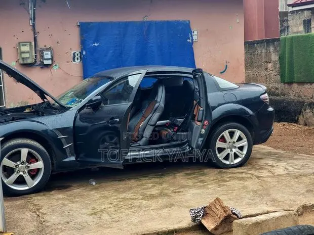 Mazda RX-8 Renesis 2005 · Photo 1