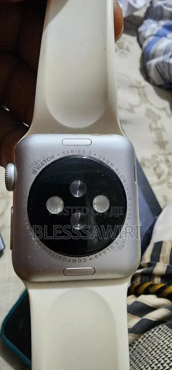Icloud Locked Apple Watch 3series From Usa · Photo 1