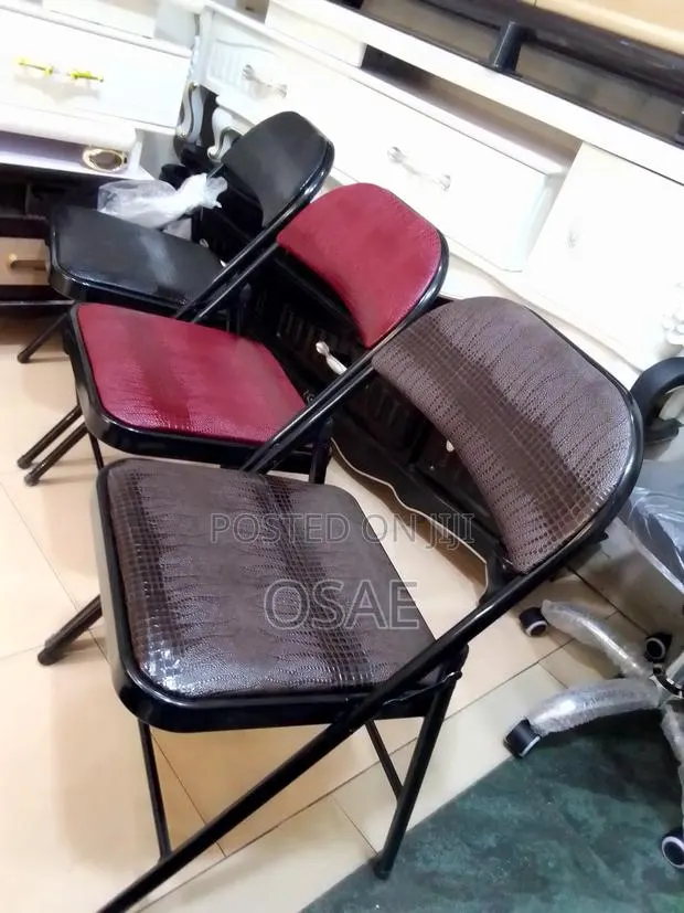 Foldable Chair ( Visiters Chair) · Photo 1