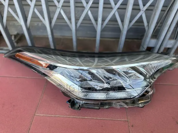 Toyota C-Hr 2021 2022 2023 Headlights LED · Photo 1