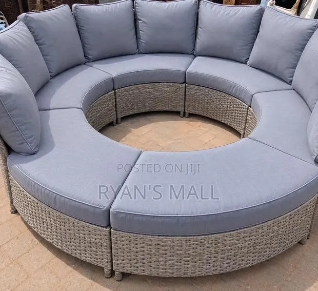 Round Garden Sofa Set · Photo 1