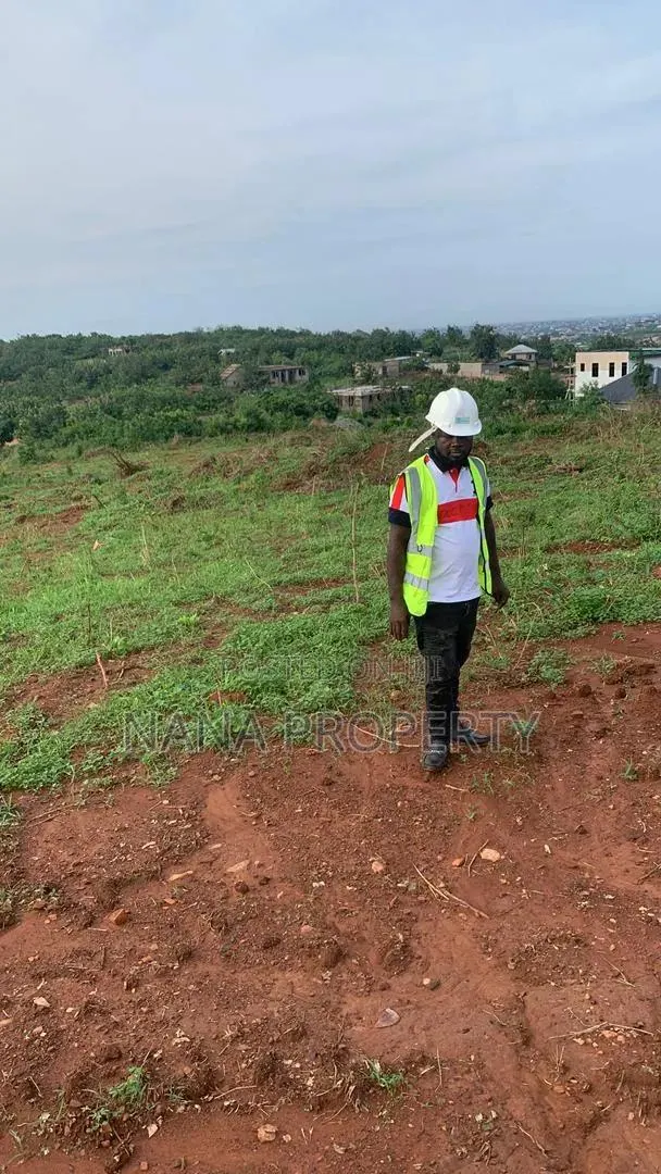 Hundred Acres of Land for Sale and Is Just Behind the Dodowa Police St · Photo 1