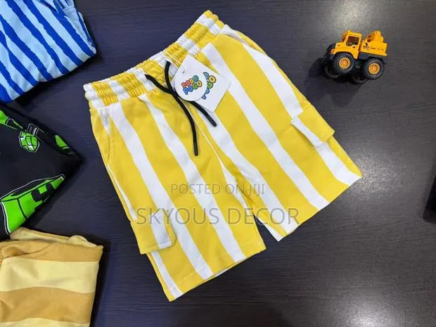 Car Design Shorts Side Pocket With Yellow and White Lines O N. · Photo 1