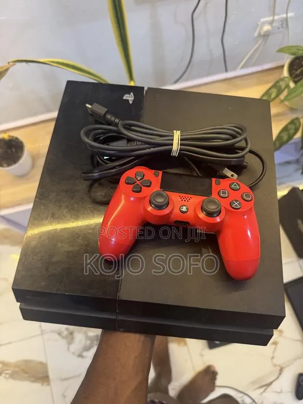 Ps4 Console · Photo 1
