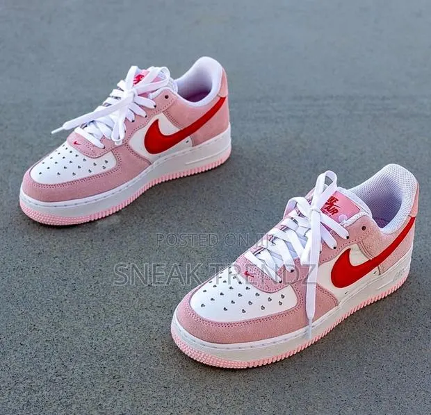 Nike Air Force 1 Valentine Pinkwhite · Photo 1