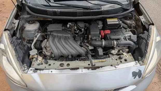 Nissan Micra 2015 Silver · Photo 1