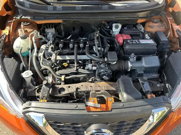 Nissan Kicks S 2019 Orange · Photo 1
