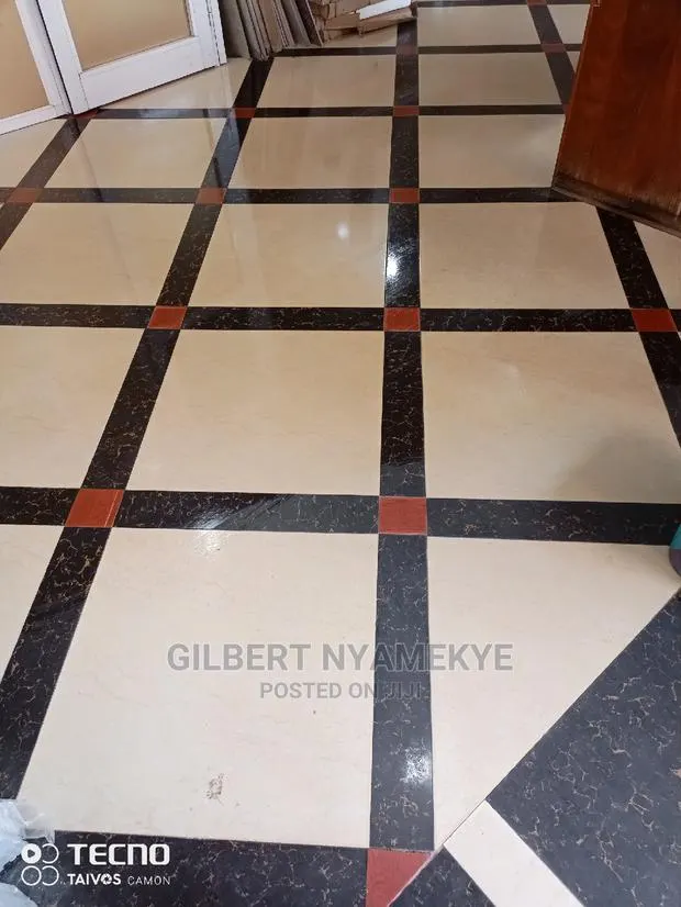 Professional and Experience Tiler for Your Project · Photo 1