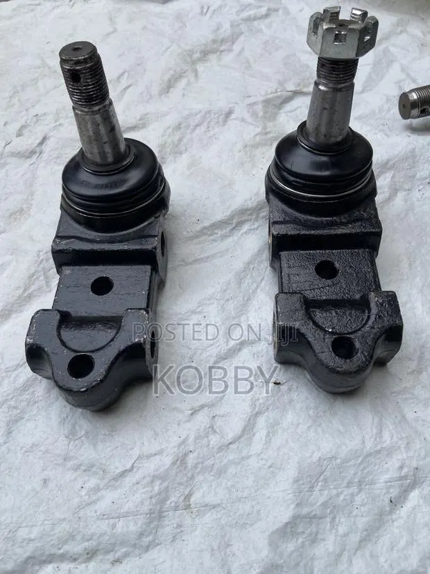 Toyota Coaster Upper Arm Ball Joint · Photo 1