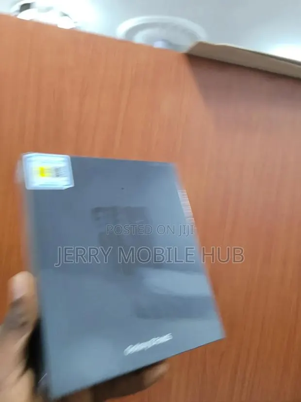 New Samsung Galaxy Z Fold 5 1 TB Black · Photo 1