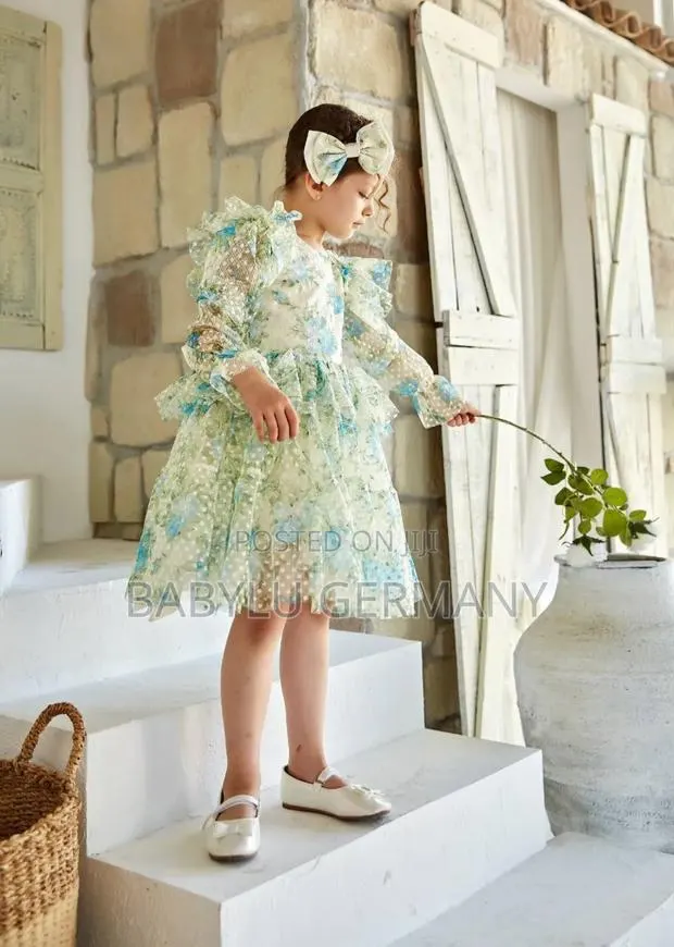 Luxury Brand Dress for Girls With Hair Bow · Photo 1