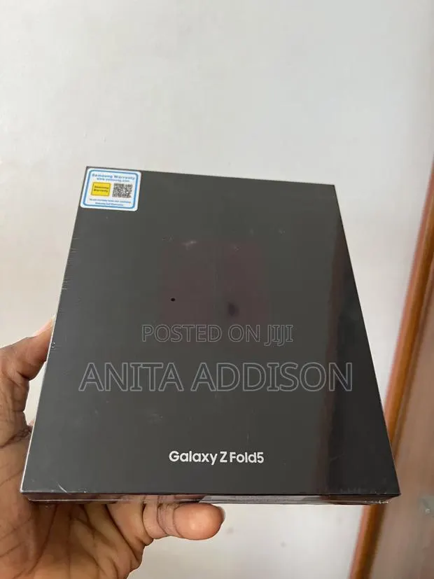 New Samsung Galaxy Z Fold 5 512 GB Black · Photo 1