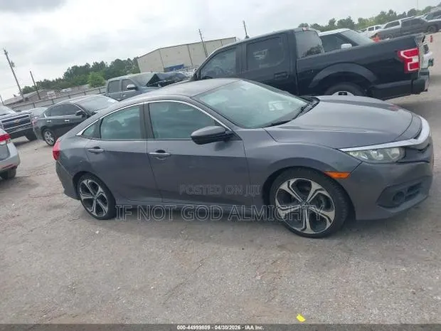 Honda Civic 2017 Gray · Photo 1