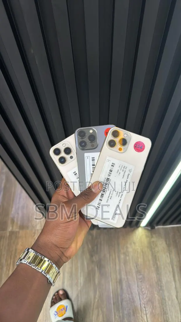 Apple iPhone 13 Pro Max 128 GB Blue · Photo 1